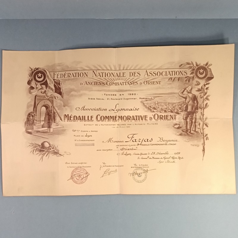 SOUVENIR D'UN CAPORAL DU GENIE ENTRE 1909 ET 1937 LIVRET PAPIER DIPLOMES PHOTOS CERTIFICATS ET PERIODE 1914 1918